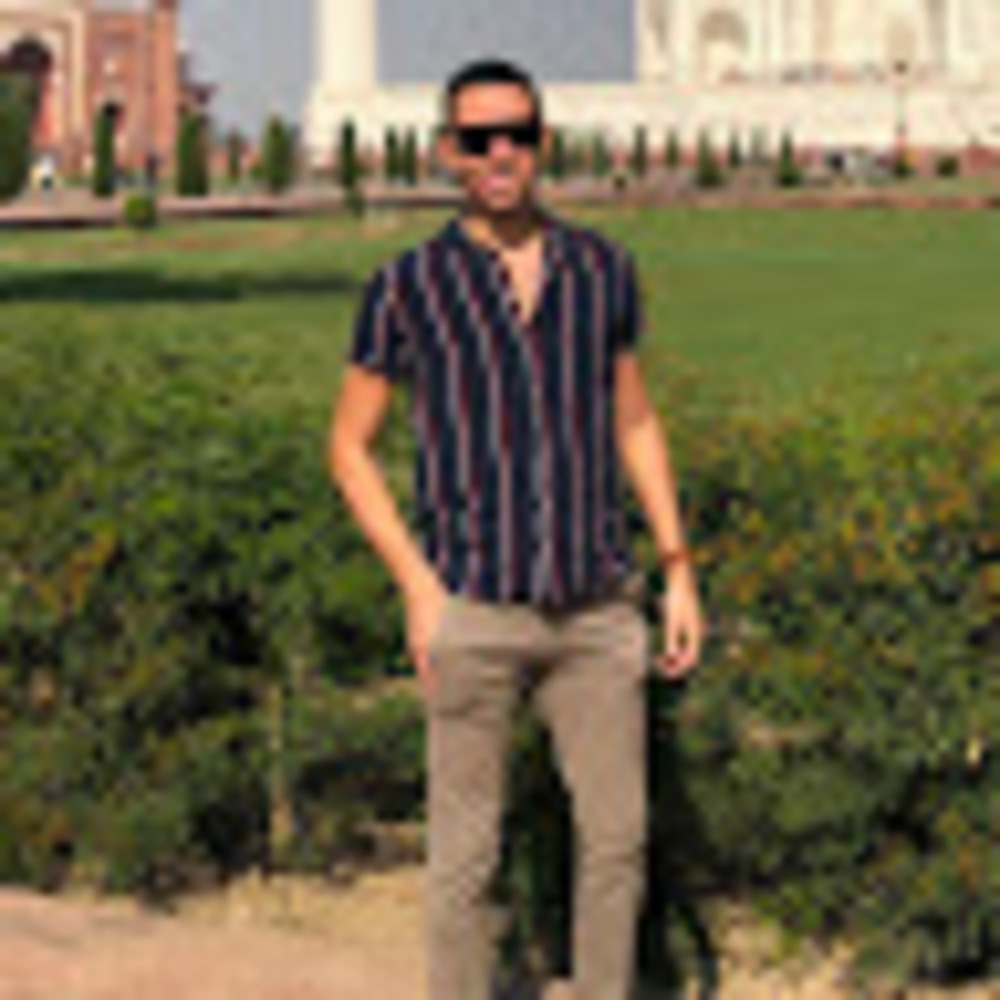 Meet your Posher, Raul